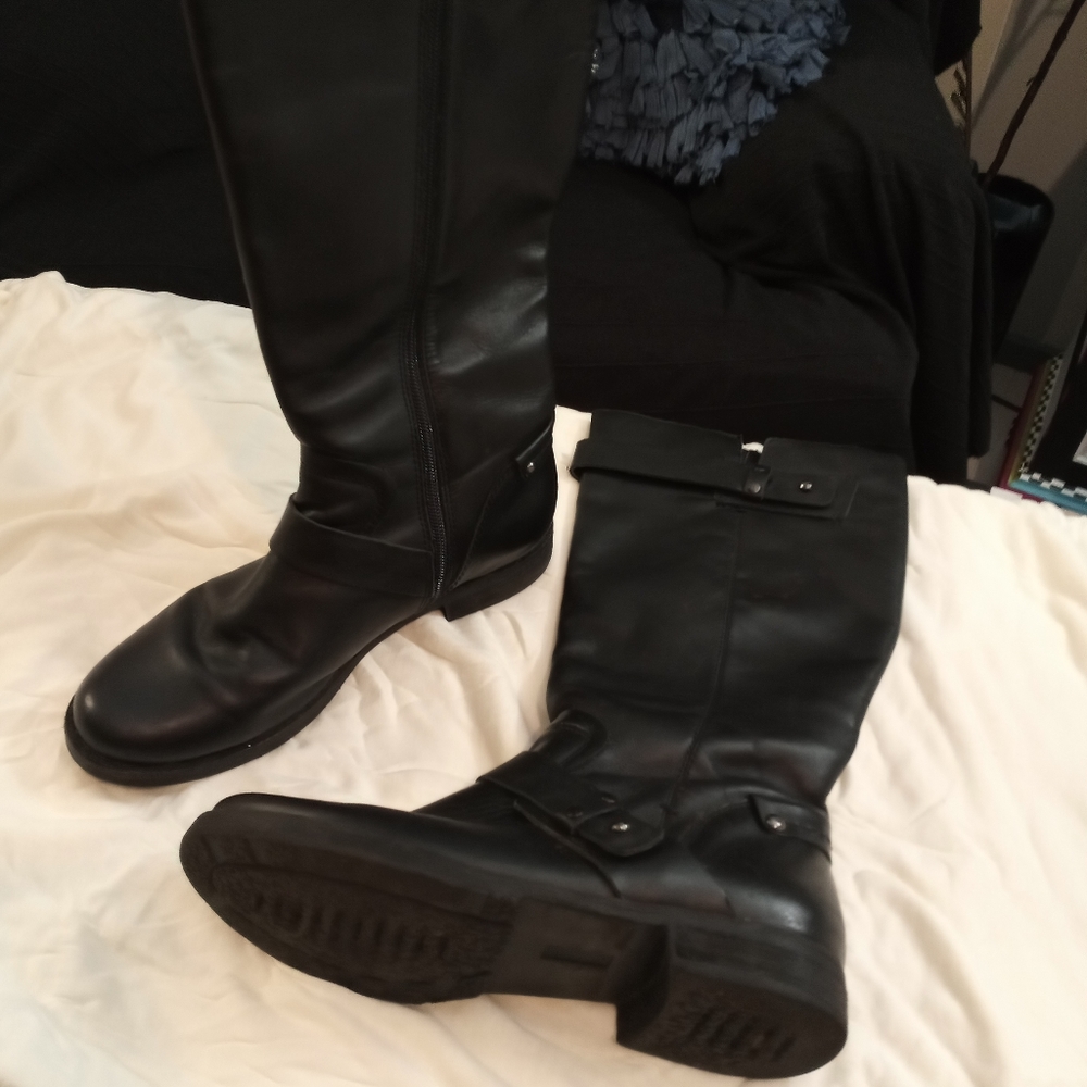 Boots - Picture 2 of 2